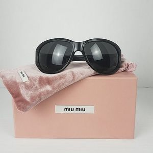 *FIRM* Miu Miu Plastic Framed Sunglasses SMU06F
